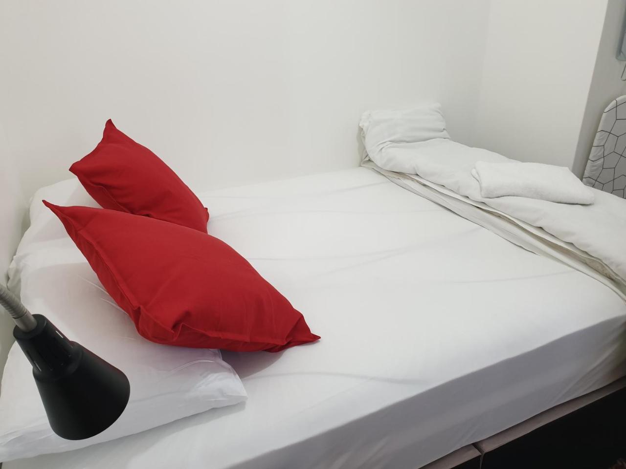 Old Friends Guesthouse Лондон Экстерьер фото